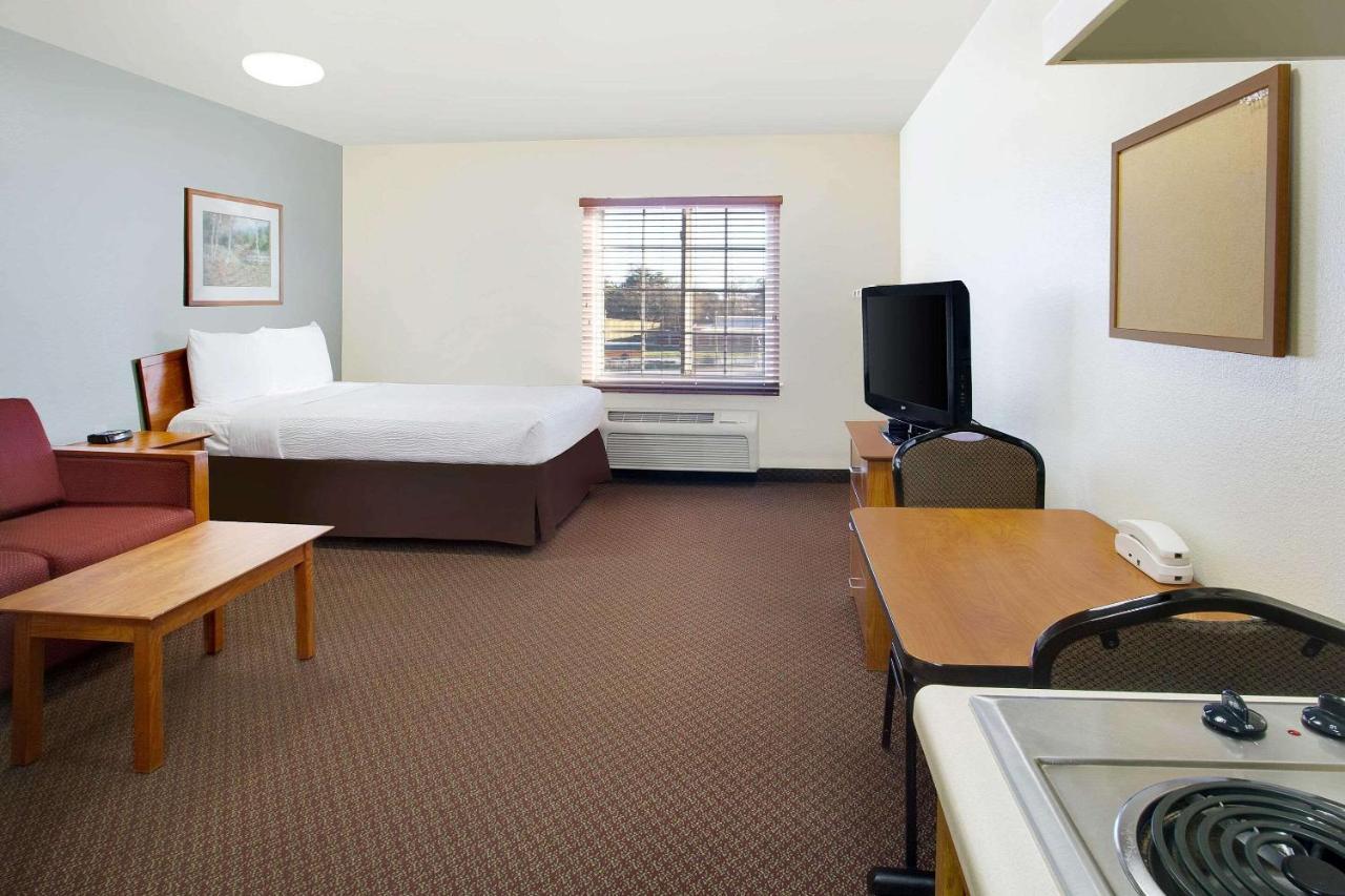 Woodspring Suites Baton Rouge East I-12 المظهر الخارجي الصورة